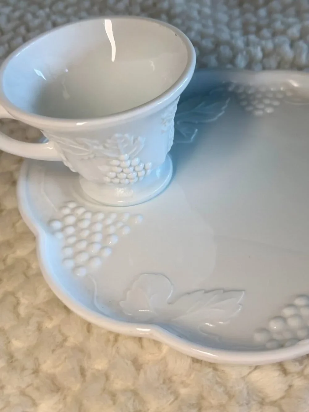 Vintage Milk Glass Harvest Grape Teacup and Snack Plate Set (1 plate, 1 teacup